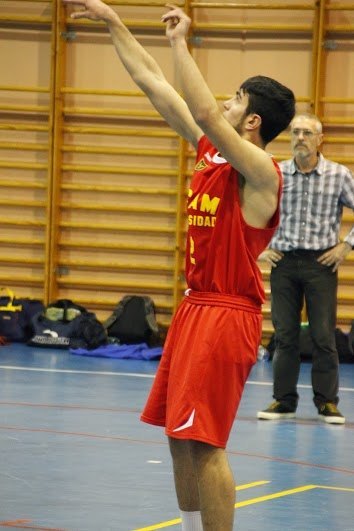 The totanero Aaron Lopez Jimenez, a promising young basketball, Foto 2