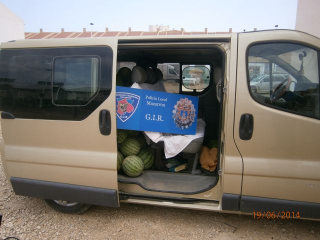 La Polica Local recupera 1.132 kg de sandas, Foto 1