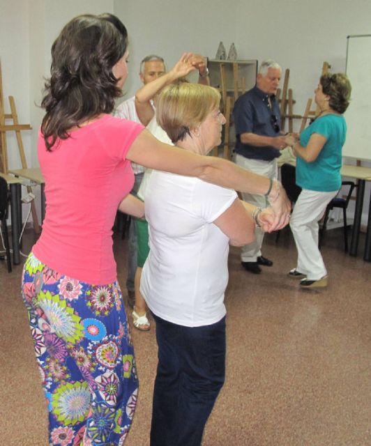 La Salsa y el Merengue ponen a los mayores en movimiento - 3, Foto 3
