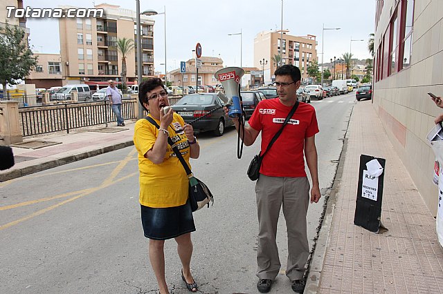 CCOO se concentra ante el Palacio de Justicia de Totana - 18