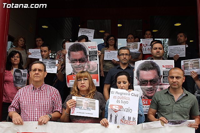 CCOO se concentra ante el Palacio de Justicia de Totana - 21