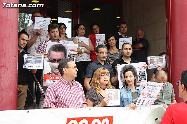 CCOO se concentra ante el Palacio de Justicia de Totana - 23