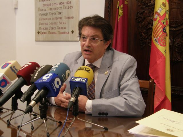 El Alcalde pone como ejemplo a los estudiantes lorquinos con matrícula de honor en Bachiller - 1, Foto 1