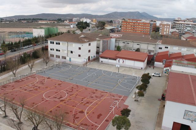 Jumilla amplia su oferta educativa con tres nuevos ciclos sobre Mantenimiento de Vehículos, Servicios Administrativos e Informática y Comunicaciones - 2, Foto 2