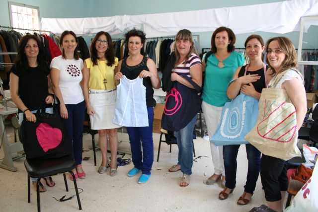 Finaliza el curso de Costura en el Local Social del barrio de San Antonio - 1, Foto 1