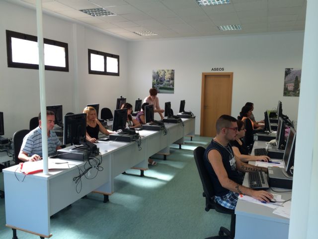 Juventud realiza un taller sobre Búsqueda de Empleo por Internet - 1, Foto 1