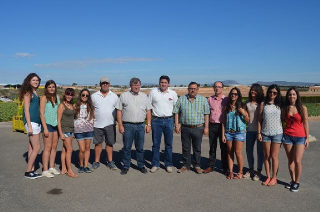 La nueva promoción de veterinarios visita al que será su Padrino, el empresario Juan Carlos Madrid, en El Mirador - 1, Foto 1