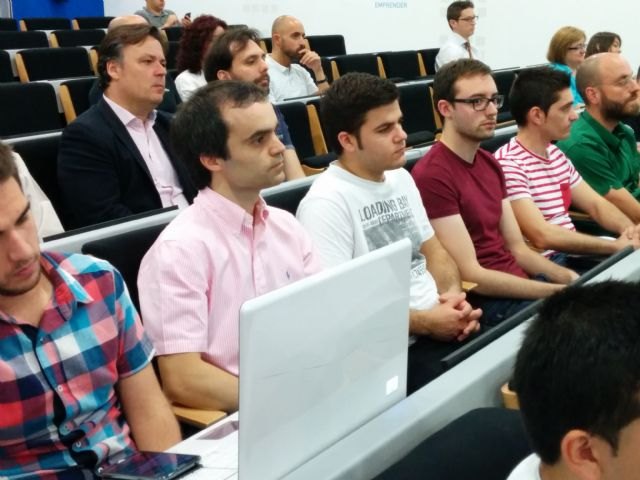 14 alumnos de FP muestran sus proyectos de innovación tecnológica a empresas e inversores - 1, Foto 1