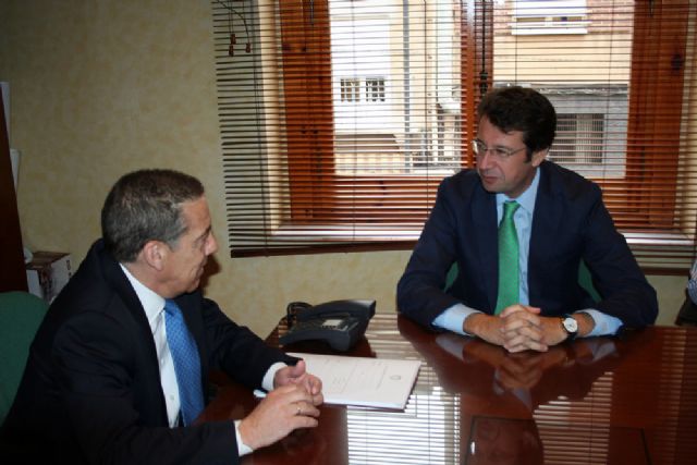 El consejero de Industria, Turismo, Empresa e Innovación, Juan Carlos Ruiz, ha visitado Alcantarilla - 2, Foto 2