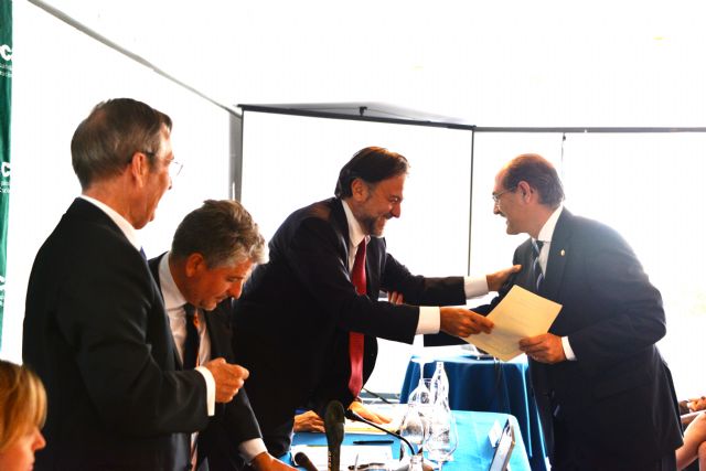 Premiado un profesor de la UPCT por un trabajo sobre el crowfunding - 1, Foto 1