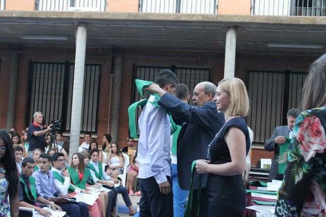 Más de 130 alumnos del IES Domingo Valdivieso celebran su graduación, Foto 1