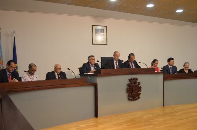 El Ayuntamiento publica en un volumen las actas y comunicaciones del V Congreso de los Cronistas Oficiales de la Región de Murcia - 2, Foto 2