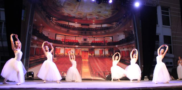 Comienza la programación veraniega 'Nogalte Cultural' danza y bailes de María Teresa Lazareno - 1, Foto 1