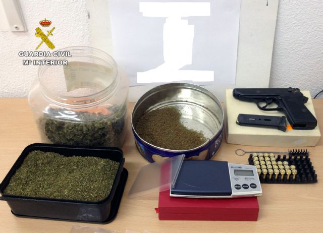 La Guardia Civil detiene a cinco personas por tráfico de drogas en Murcia, Las Torres de Cotillas y Cieza - 5, Foto 5