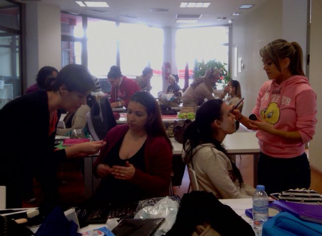 La Universidad Popular cierra el curso 2013-2014 con más de 1.500 alumnos - 2, Foto 2