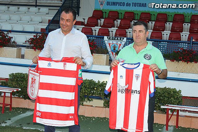 Olmpico de Totana y Granada CF, de Primera Divisin, suscriben un acuerdo de colaboracin - 2