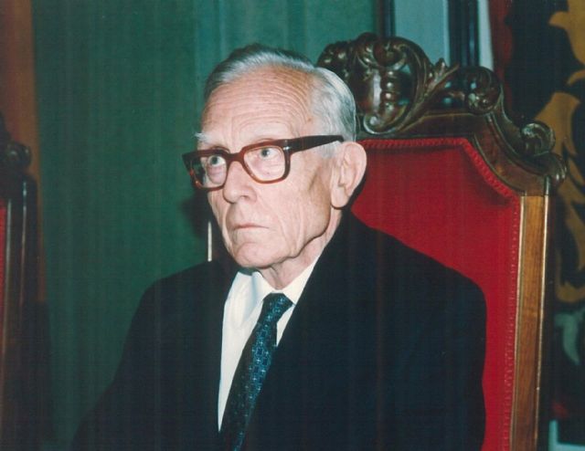 Ofrecen al Ayuntamiento la biblioteca del historiador cartagenero Jover Zamora - 1, Foto 1