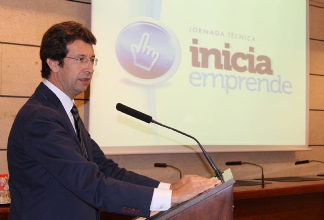 Juan Carlos Ruiz anima a los emprendedores a utilizar las herramientas de la Consejería para crear sus empresas - 1, Foto 1
