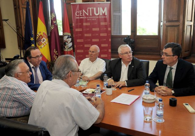 El rector Orihuela crea un comité asesor de la Universidad de Murcia con los cinco exrectores - 2, Foto 2
