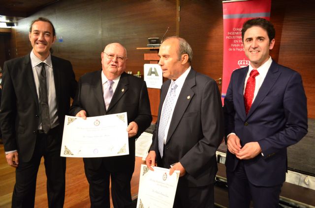 Los ingenieros técnicos industriales homenajean a los compañeros de más de 50 y 25 años en ejercicio profesional colegiado - 2, Foto 2