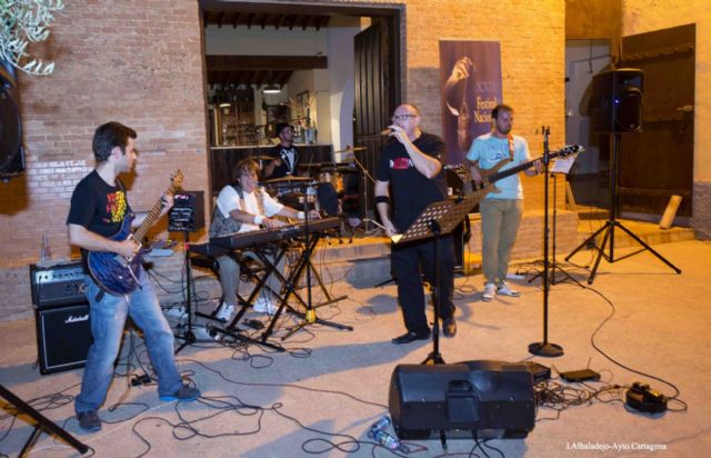 La música de los 80 y 90 inauguró el Festival de Folclore de La Palma - 1, Foto 1