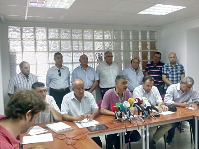 El sector agrario inicia movilizaciones el 17 de julio con una concentración en la Consejería de Agricultura - 1, Foto 1