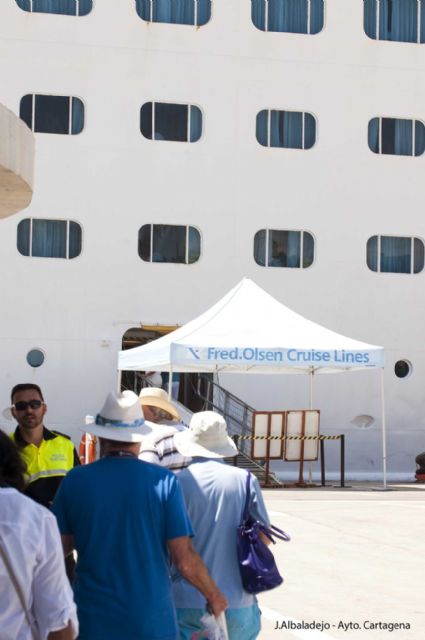 Los mil cruceristas del Balmoral han pasado la jornada visitando Cartagena - 5, Foto 5