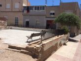IU-verdes denuncia el lamentable estado de abandono de una plaza pblica en Santa Luca