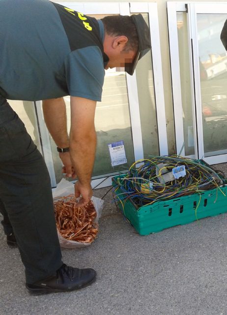 La Guardia Civil detiene a dos personas por el robo de cobre y material metálico en Avileses-Murcia y Mula - 2, Foto 2