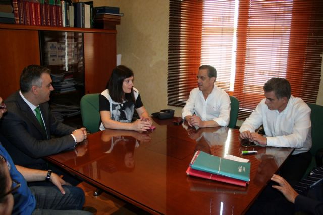 Visita de la directora general de Comercio a Alcantarilla - 1, Foto 1