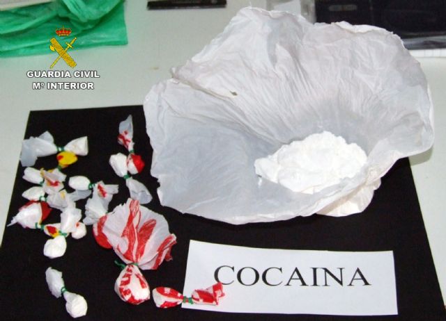 La Guardia Civil desmantela dos puntos de venta de droga ´al menudeo´ del Mar Menor - 4, Foto 4