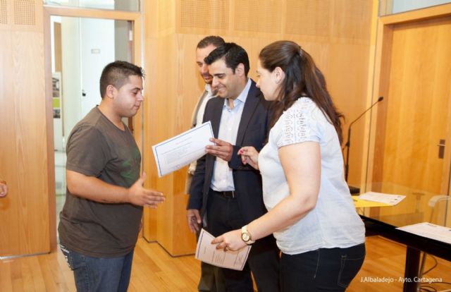 Los primeros alumnos de Garantía Juvenil reciben sus diplomas - 5, Foto 5