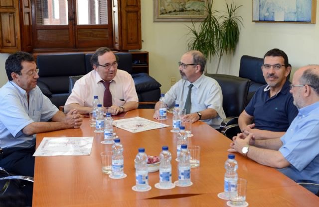 La Universidad de Murcia constituye un comité asesor para la implantación de Divisiones - 1, Foto 1