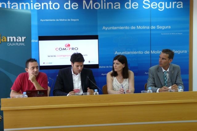 La Consejería apoya la plataforma ´Com-Pro´ por incentivar la aplicación de nuevas tecnologías y la innovación al sector comercial - 1, Foto 1