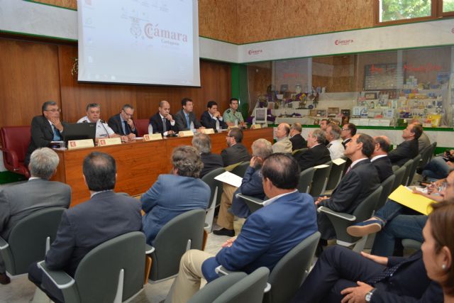 Expertos de la UPCT, de grandes empresas e instituciones avalan la seguridad de la industria de la Región - 1, Foto 1