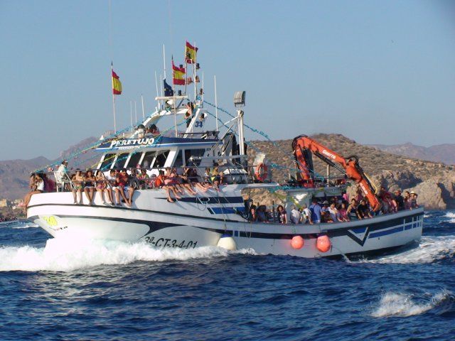 El buque Guiñamón portará la imagen de la Virgen del Carmen en procesión marinera - 1, Foto 1