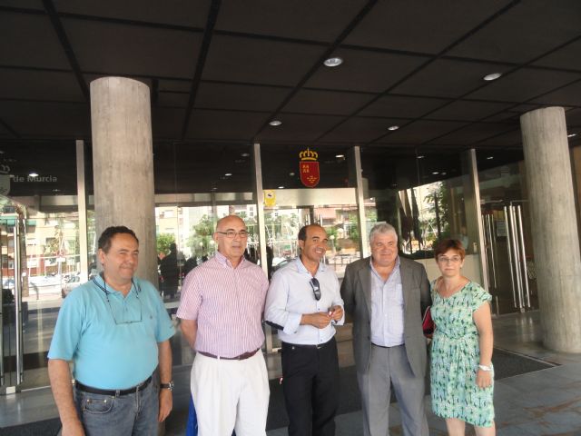 La Plataforma Ciudadanos por el Transporte Público solicita al consejero de Fomento la restitución de las líneas de autobús suprimidas en las pedanías - 2, Foto 2