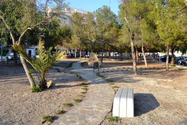 El Ayuntamiento de Águilas finaliza los trabajos de mejora en la Plaza de la Calle de la U - 1, Foto 1
