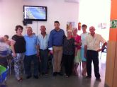 Autoridades municipales acompañan a los socios del Centro Municipal de Personas Mayores de El Paretn a la comida de final de temporada 2013/14