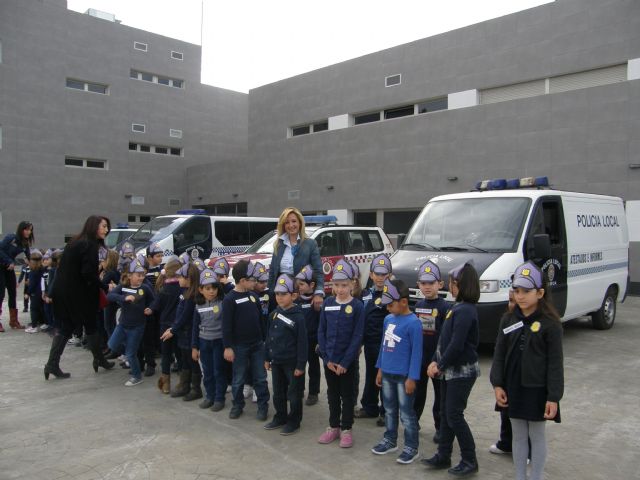 La Policía Local establece itinerarios alternativos de circulación para esta tarde con motivo de la celebración de la tradicional procesión de la Virgen del Carmen - 1, Foto 1