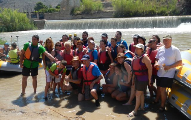 Los miembros de la asociación Los Peregrinos torreña disfrutaron del descenso del río Segura - 1, Foto 1