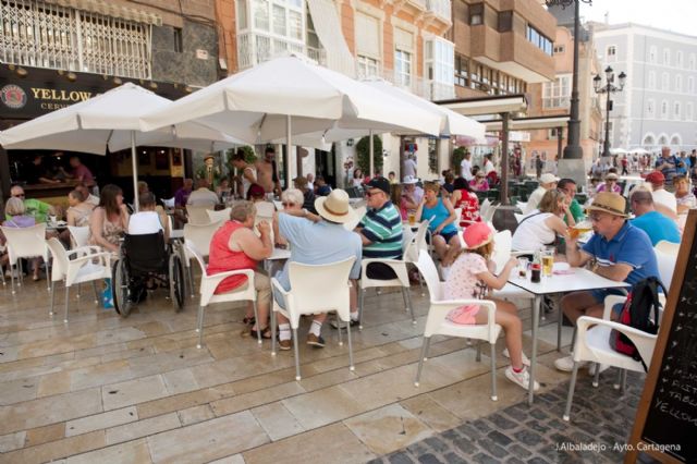 Más de 4 mil cruceristas hacen turismo por la ciudad - 2, Foto 2