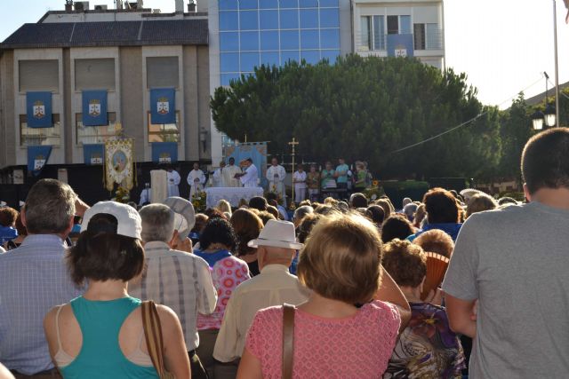 Miles de fieles acompañan a la Virgen del Carmen por tierra y mar en San Pedro del Pinatar - 4, Foto 4