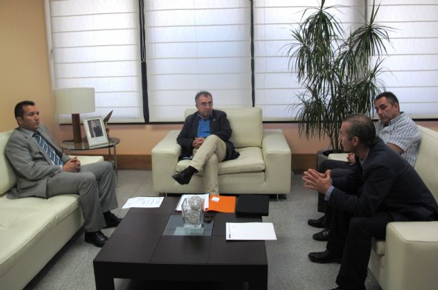 El consejero Manuel Campos recibe al alcalde de Librilla - 1, Foto 1