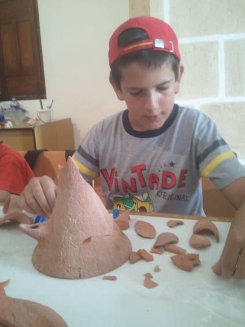 Los niños y niñas de Jumilla se meten en la piel de los arqueólogos para valorar el respeto por el legado patrimonial - 5, Foto 5