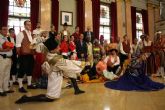 El Alcalde ofrece una recepcin a los grupos participantes en el Festival de Folclore