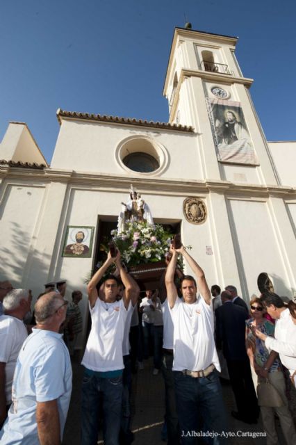 Fieles y pescadores acompañaron a la Virgen del Carmen en su procesión marinera 2014 - 1, Foto 1