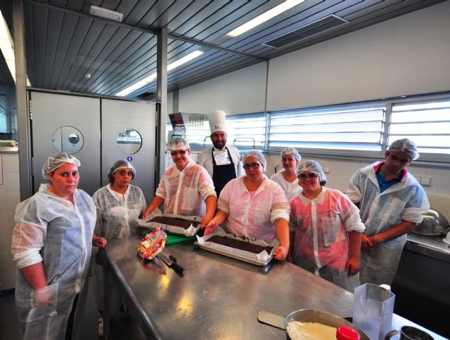 El Centro de Cualificación Turística ofrece talleres de repostería y manipulación de alimentos a alumnos de FP de Fundown - 1, Foto 1