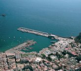 Los puertos deportivos de guilas ondean un año ms la bandera azul que reconoce su excelencia ambiental