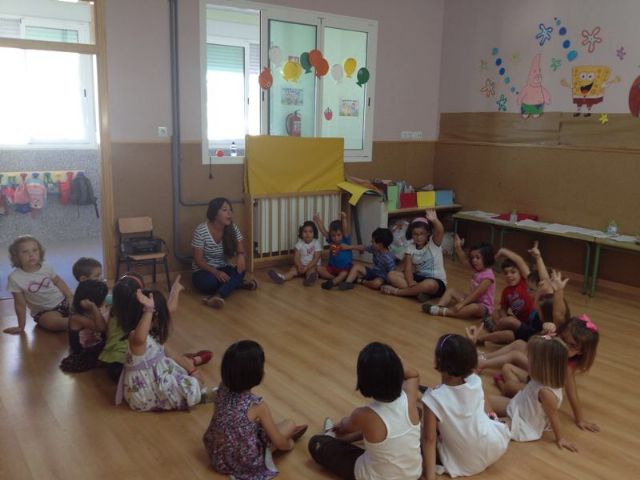 Los niños y niñas de la Escuela de Verano del CAI realizan un taller sobre la corresponsabilidad de tareas domésticas - 2, Foto 2